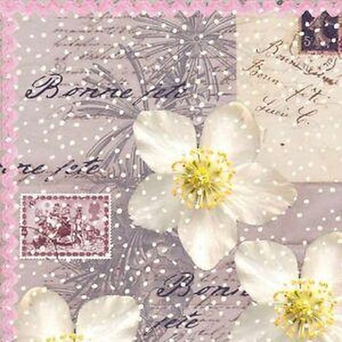 Servet met witte bloemen