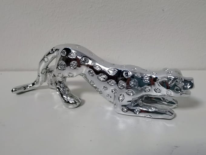 Panter - Beeldje - Mini - Decoratie - Polyresin - 11x4x2.5cm. - Zilver