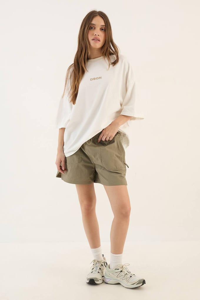 Dames Dsgn Studio Zwaar Gewassen Oversized T-shirt Met Korte Mouwen | Creme | Maat: 3XL
