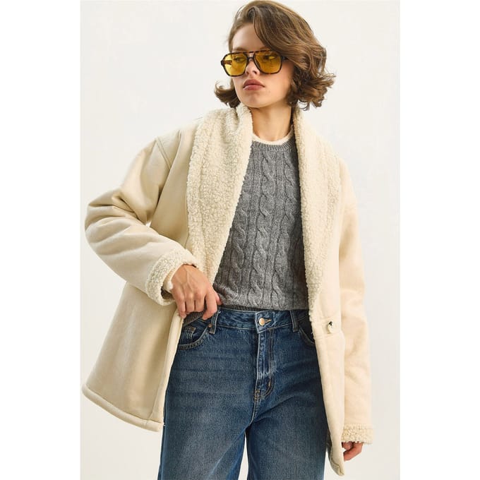 Faux Fur Gewatteerde Knopjasje
