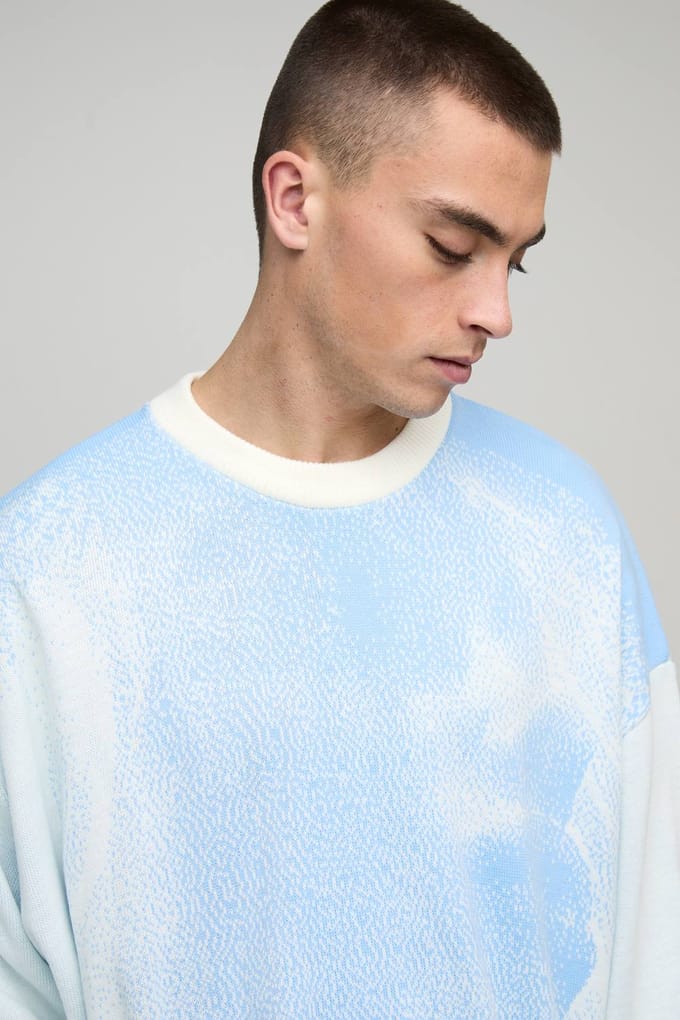 Oversized Boxy Ombre Face Knitted Jumper | Blue | Size XL
