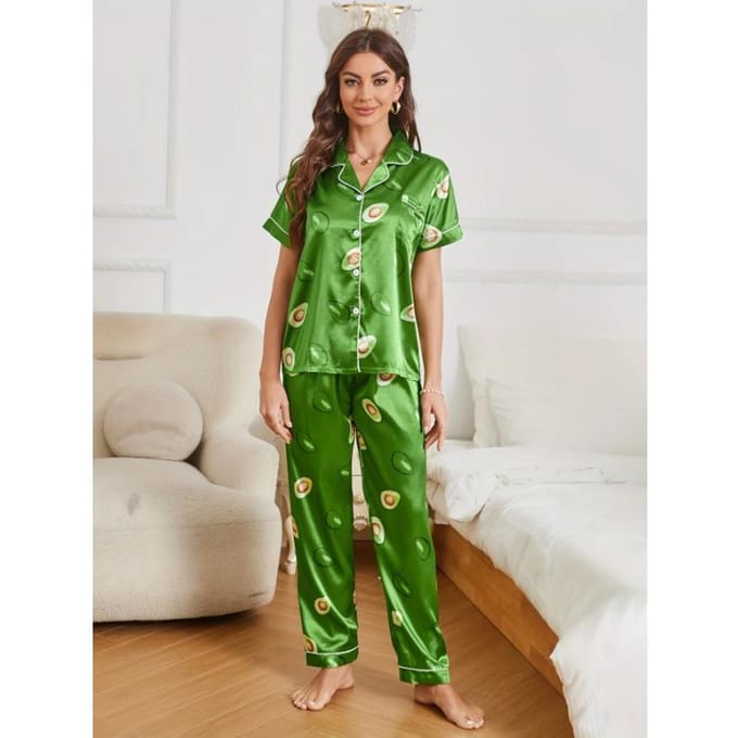 Een Complete Collectie van Satijnen Pyjama's met Avocado Print, Casual Korte Mouw Knopen Blouses en Elastische Pyjamabroeken M beige