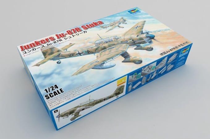 Trumpeter Grumman F6F-5 Hellcat 1:24 – Groot Plastic Modelbouw Vliegtuig