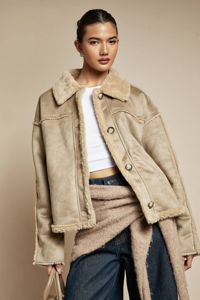 boohoo Dames Pilotenjack met suede kraag en bontdetails | Beige | Maat: 8