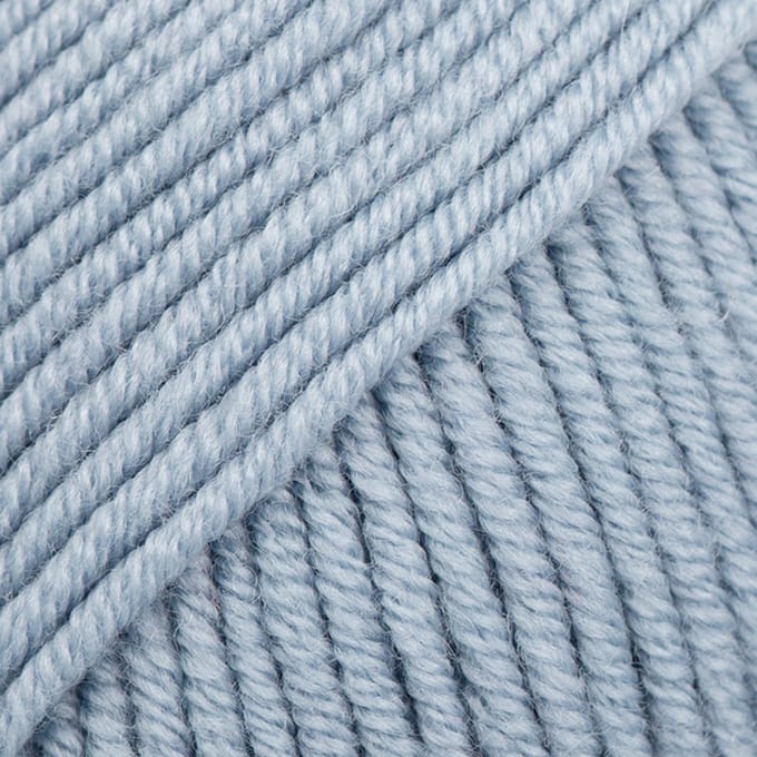 DROPS Merino Extra Fine Uni Colour - 38 blauwe mist - Wol Garen