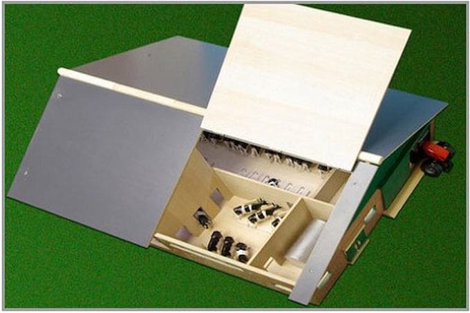 Kids Globe Cubicle House Wood With Milking Unit 1:32