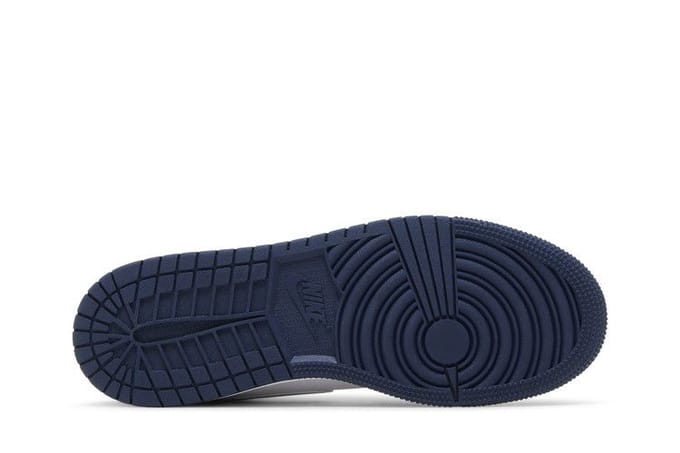 Jordan 1 Low Midnight Navy Wolf Grey (GS) 36.5 white