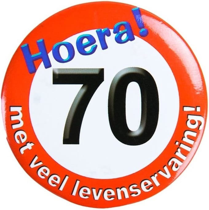 Paperdreams - Verkeersbord Button - 70 jaar