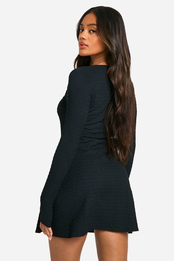 boohoo Dames Getextureerde strik-front skaterjurk | Black | Maat: 6