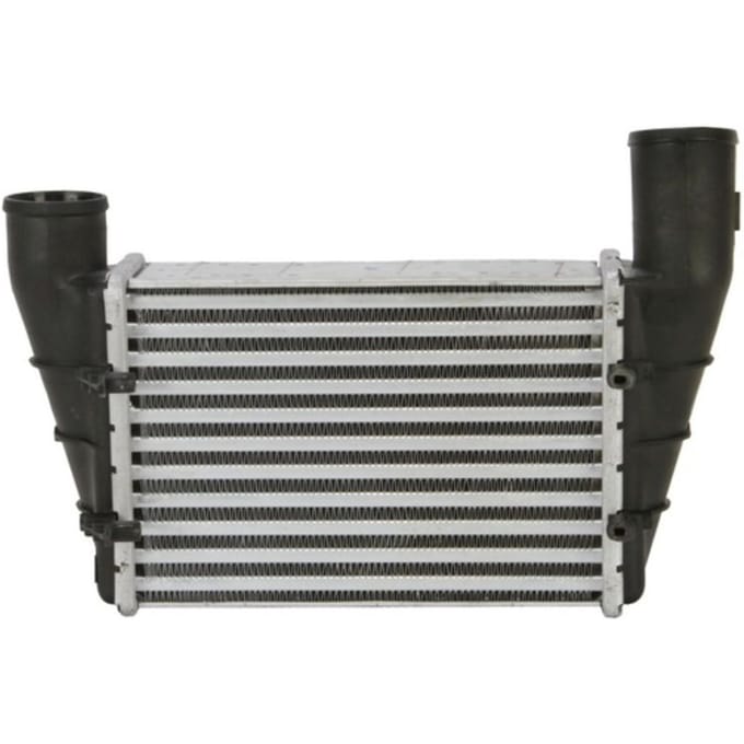 Intercooler NISSENS 96896