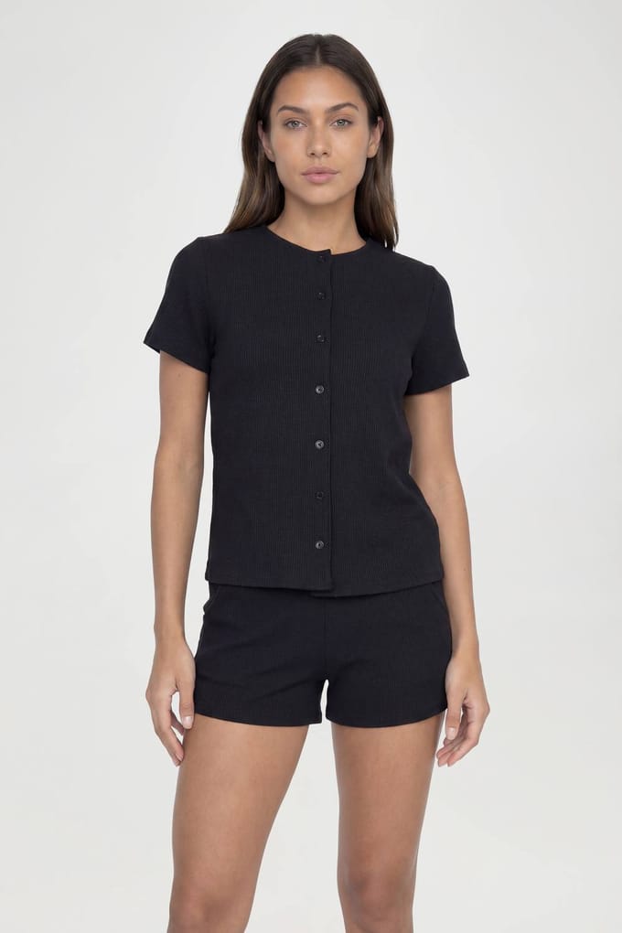 boohoo Dames Geribbelde Korte Mouw Doorknoop Top En Short Set | Black | Maat: 18