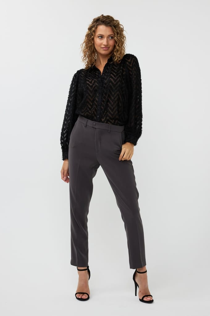 EsQualo Blouse Basic Fluffy Plumetis Black Taglia: 40 | Magliette intime Outlet | Donna | Nero
