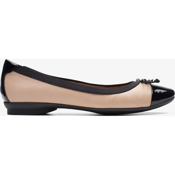 Candra Glow Praline Leren Schoenen