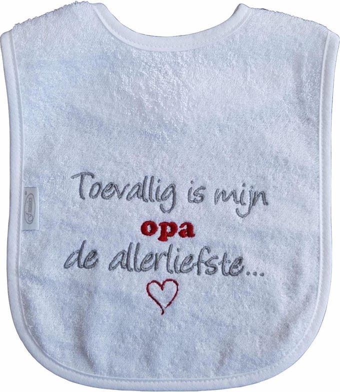Witte slab met "Toevallig is mijn opa de allerliefste"