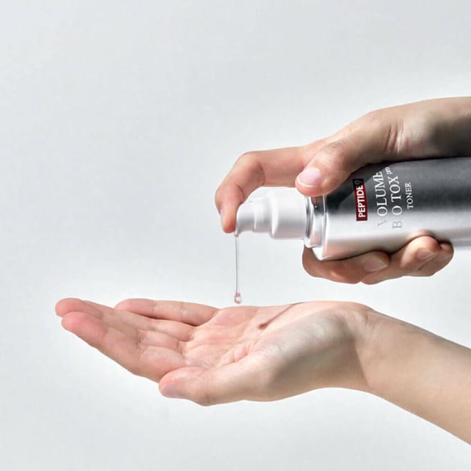 MEDIPEEL - Peptide 9 Volume Bio Tox Toner Pro - Gezichtstoner