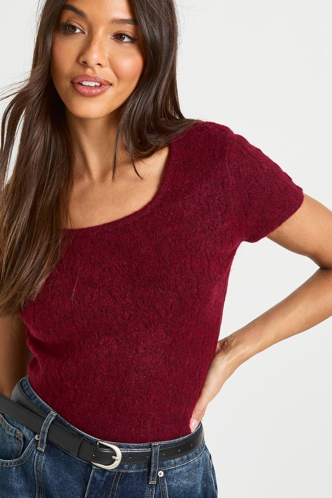 boohoo Dames Getextureerde gebreide crew neck top | Burgundy | Maat: Small