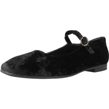 Ballerina's Alpe Anais