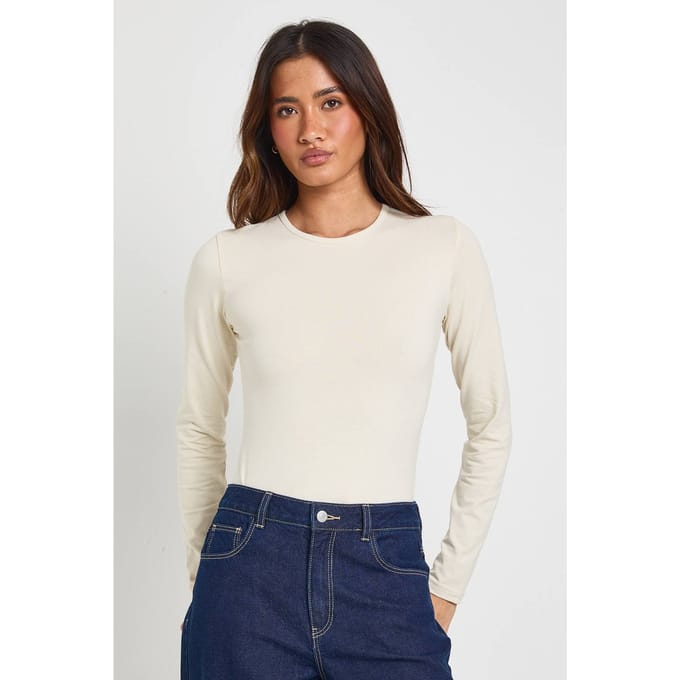 boohoo Dames Basic Body Met Lange Mouwen En Ronde Hals | Ecru | Maat: 16