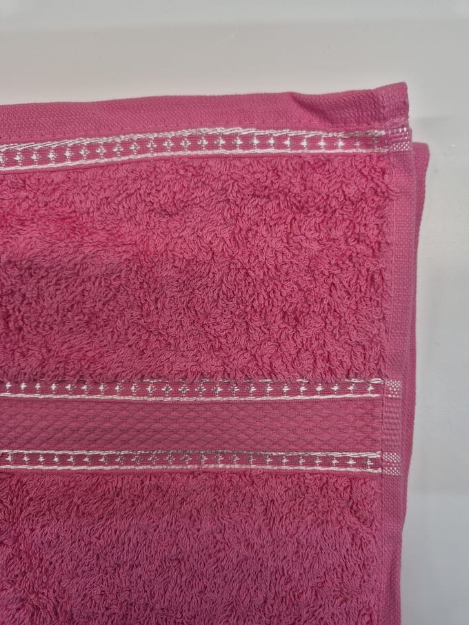Luxe Handdoek - Roze - 50 x 100 cm