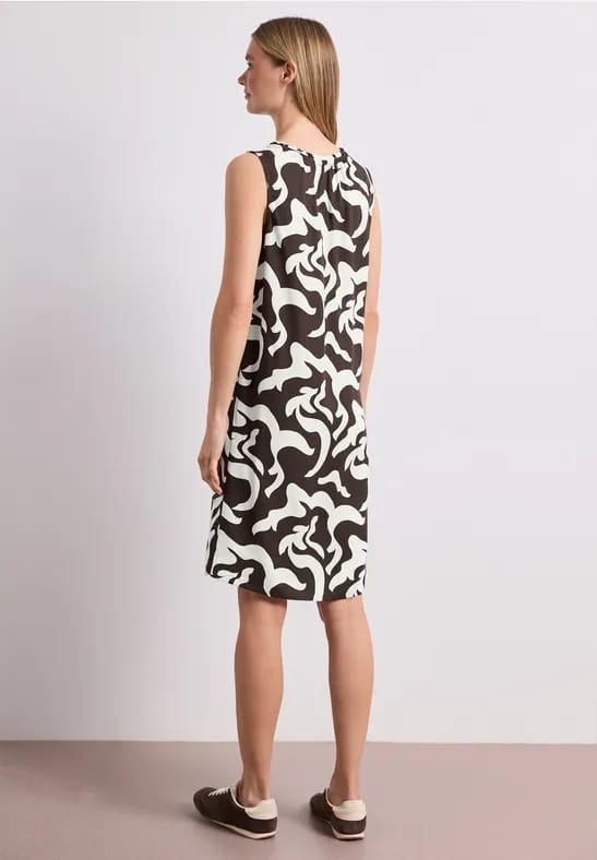 Knielange jurk met ronde hals en print