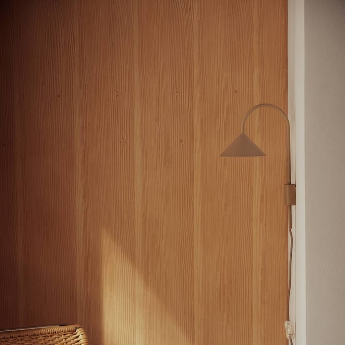 FRANDSEN wandlamp Grasp, zandgrijs, 40 cm, stekker