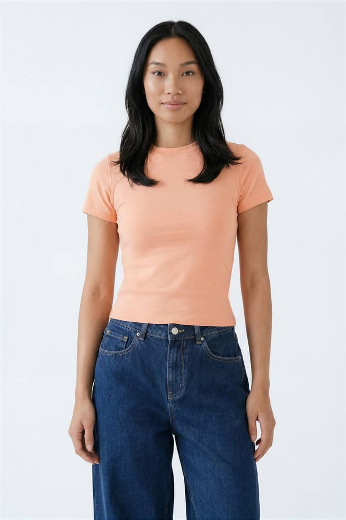 boohoo Dames Getailleerd Baby T-shirt | Perzik | Maat: 38
