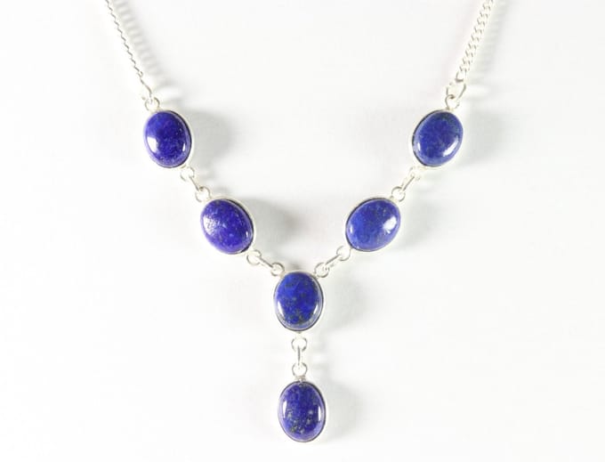 Fijne zilveren ketting met lapis lazuli