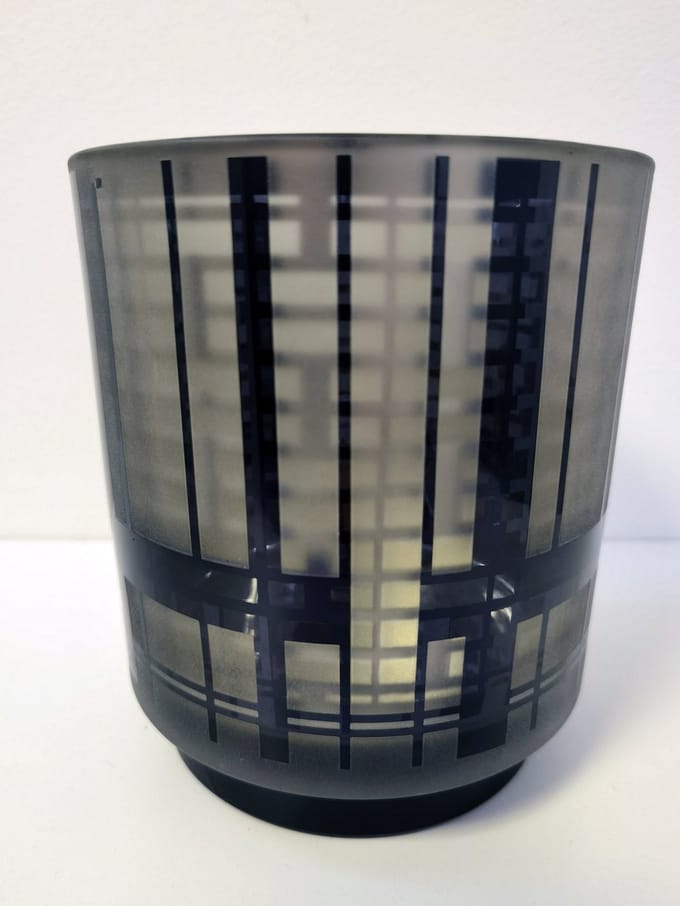 Windlicht - Led Lamp - Ø 15cm - Dik Glas - Hoogte:17cm - zwart - Mat glas - Modern