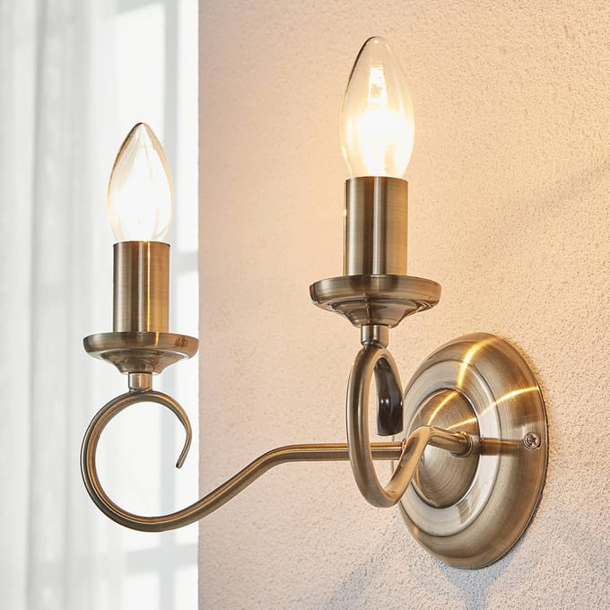 Lindby - wandlamp - 2lichts - Metaal - H: 17 cm - E14 - antiek messing