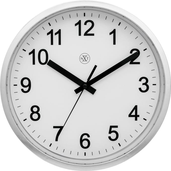 nXt Robust – Wandklok – 25 cm – Kunststof – Zilver – Witte wijzerplaat
