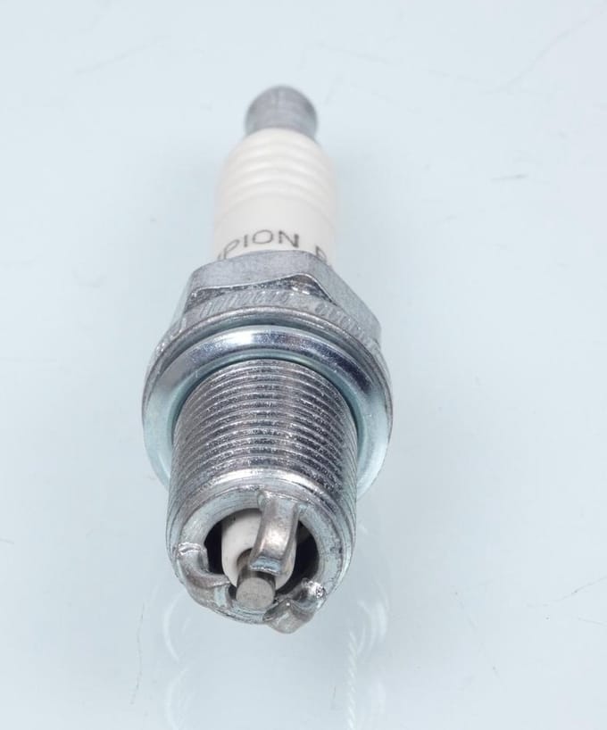 bougie champion rc7byc4 oe077 voor motorfiets / bcpr6et nieuw