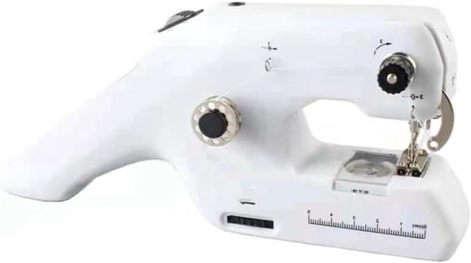 Handheld Naaimachine - Draagbare Naaimachine - Kleding Repareren - Automatisch Naaien - Compact Formaat - Wit