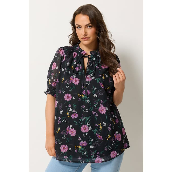 Yours Zwarte Blouse Met Bloemenprint, Ruches En Strikhals Size 44