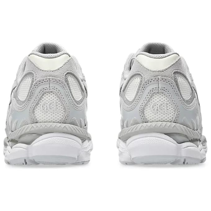Baskets ASICS Gel NYC Crème Gris Nuage Unisexes 1203A663-101 38 white