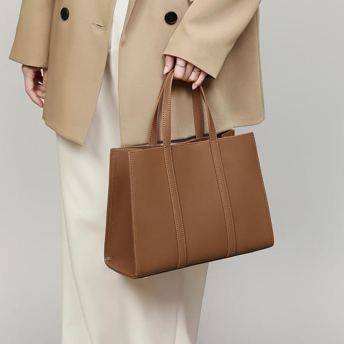 Nieuwe Tote Bag met Grote Capaciteit High-end en Modieus Eénschouder Echt Leer Dames Tas beige