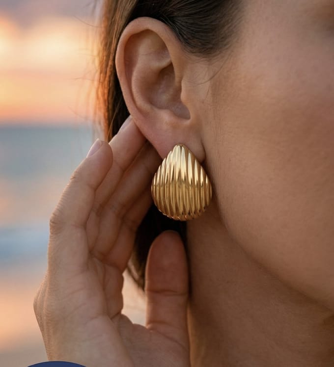 Vibe - Shell- goud - oorbel - juweel - geschenk - verjaardag - zomer - oorksteker