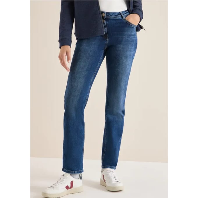Straight Legs jeans