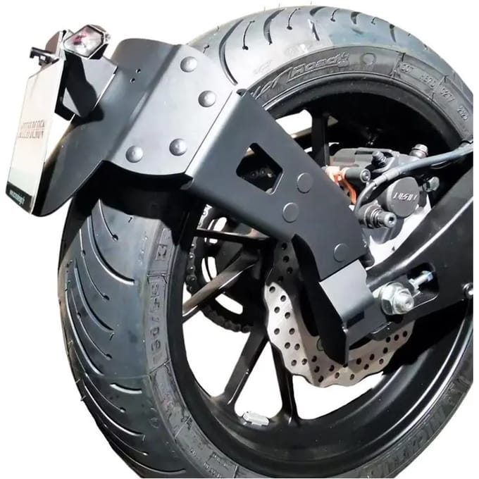 Motorfiets kentekenplaat houder vlak bij het wiel Access Design Yamaha Tracer 7