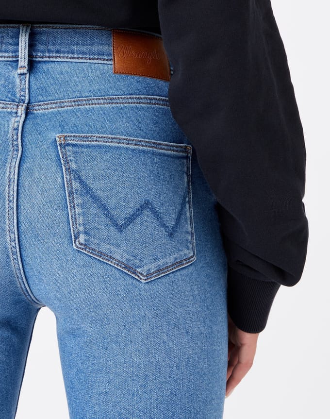 Wrangler - HIGH RISE SKINNY RIVER - W30 X L34