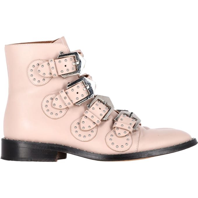 Givenchy Gespdetail Studded Enkellaarsjes in Lichtroze Leer