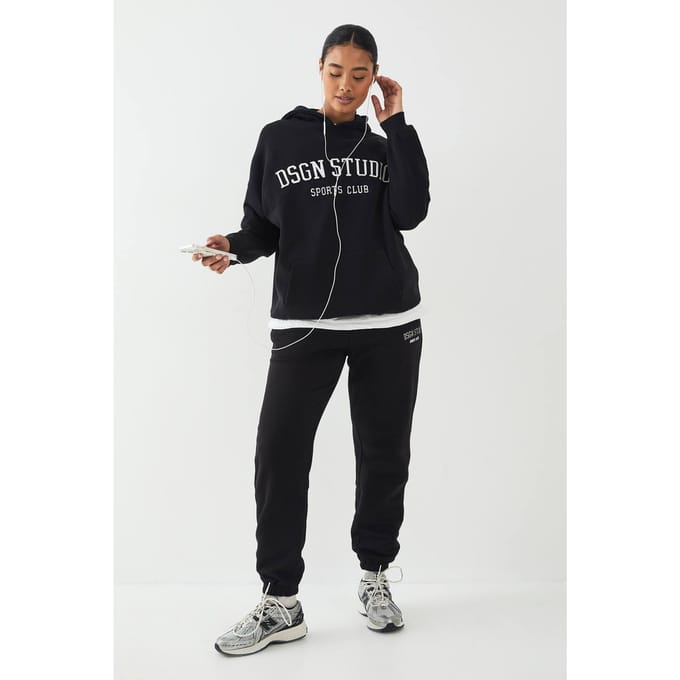 boohoo Dames DSGN Studio Applique Oversized Jogger | Zwart | Maat: Medium
