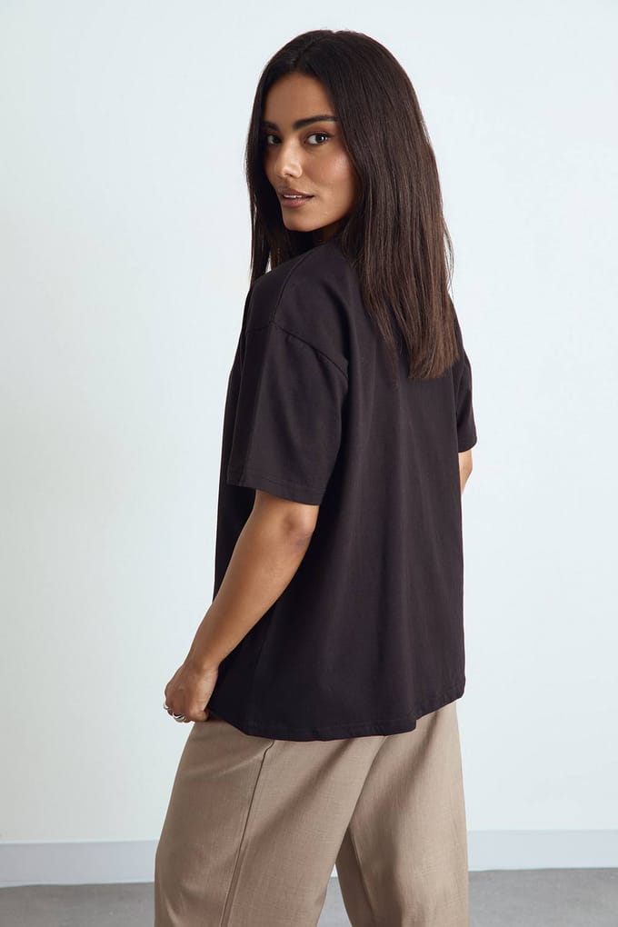 boohoo Dames Oversized T-shirt met korte mouwen | Zwart | Maat: 38