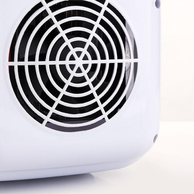 Kleine Koelkast Draagbare Koelkast Geluidsarme Werking Warm en Koud Compacte Koelkast voor Autoreizen white