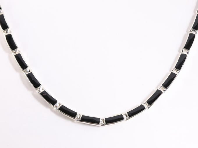 Zilveren collier met onyx