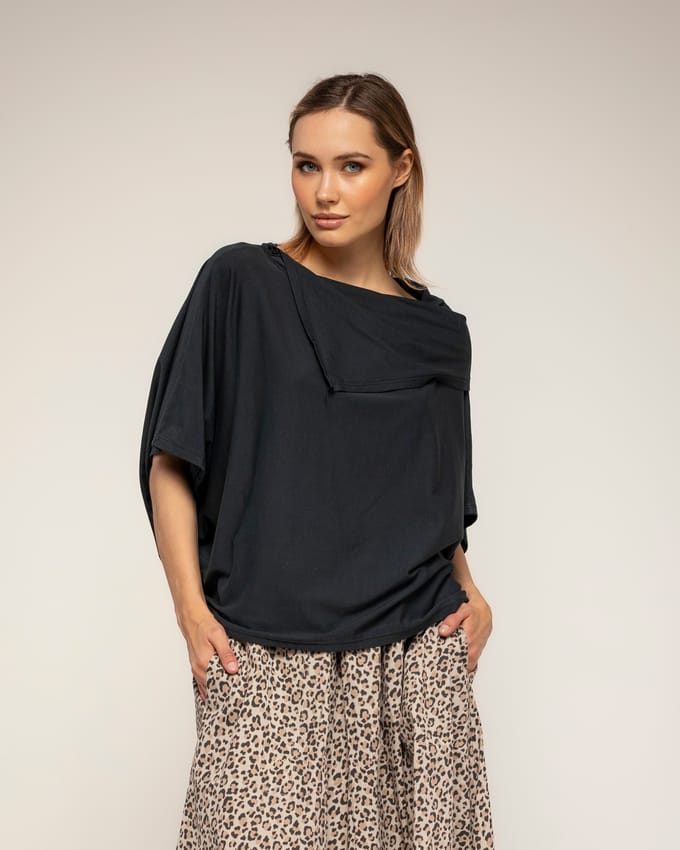 T-shirt met vleermuismouwen en boothals met omslag