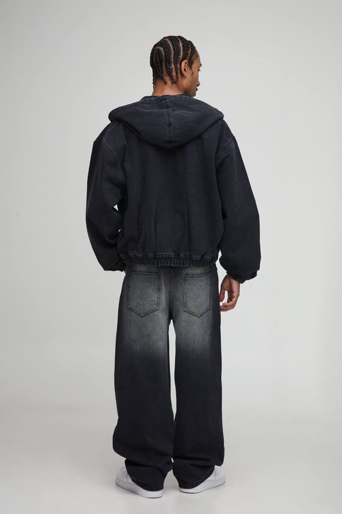 Relaxed Fit Gewassen Knee Dart Jeans | Washed Black | Size 30R