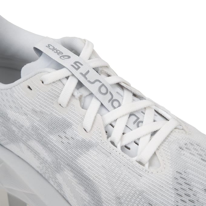 ASICS Novablast 5 Wit Piedmont Grijs Heren Sneakers 1011B974-100 42.5 white