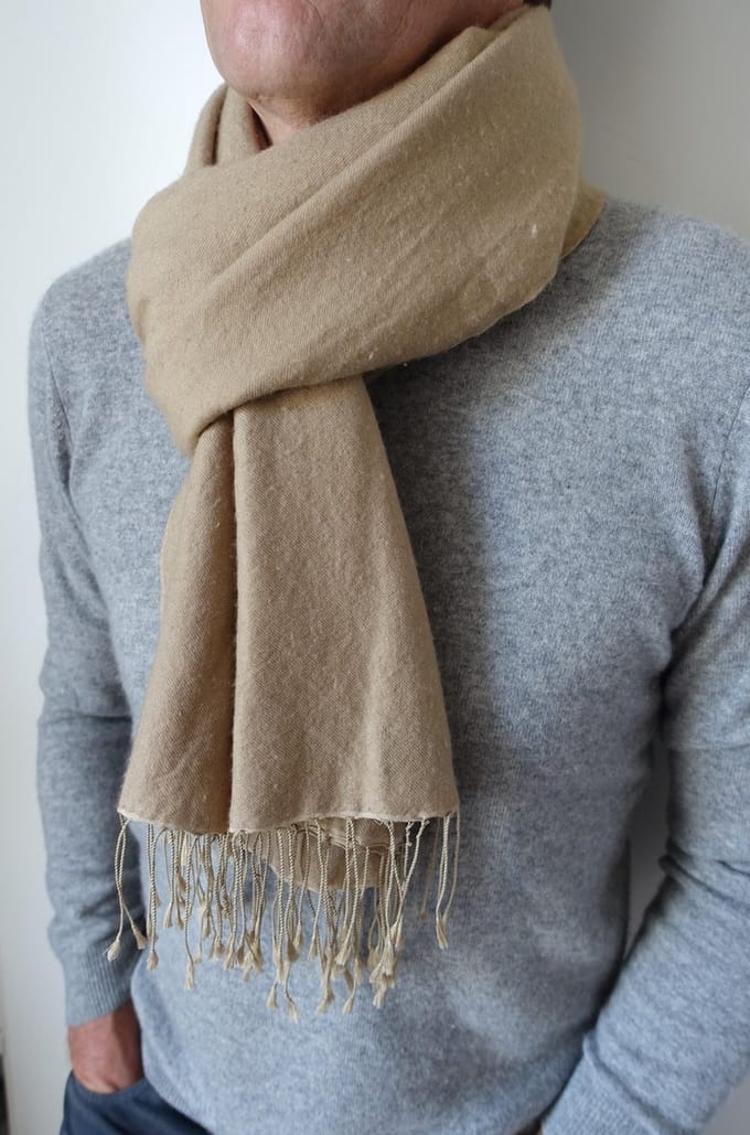 Sjaal 70 % kasjmier/ 30 % zijde Beige