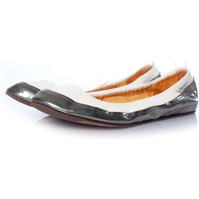 Lanvin, stretch ballerina in wit en metallic