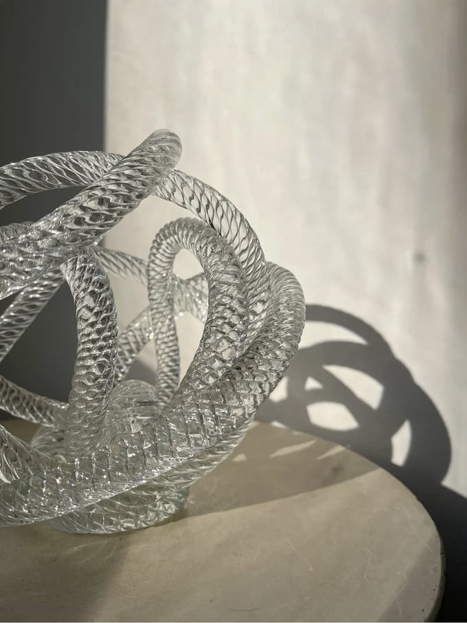 glass knot